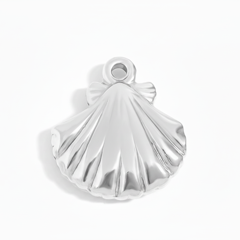 Clam Shell Charm