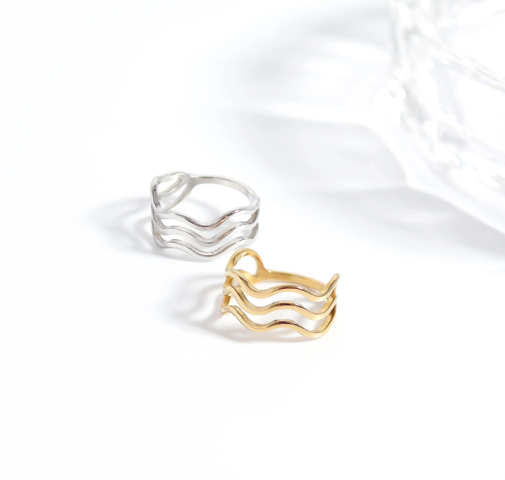 Three Waves Ring