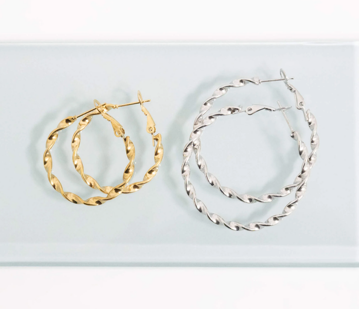 Twist Hoop