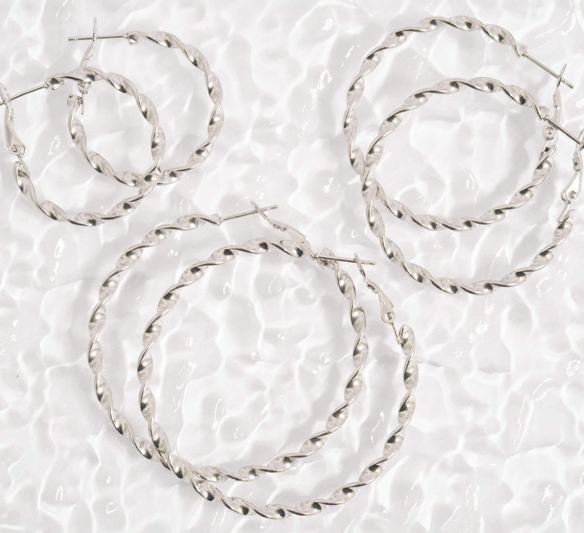 Twist Hoop