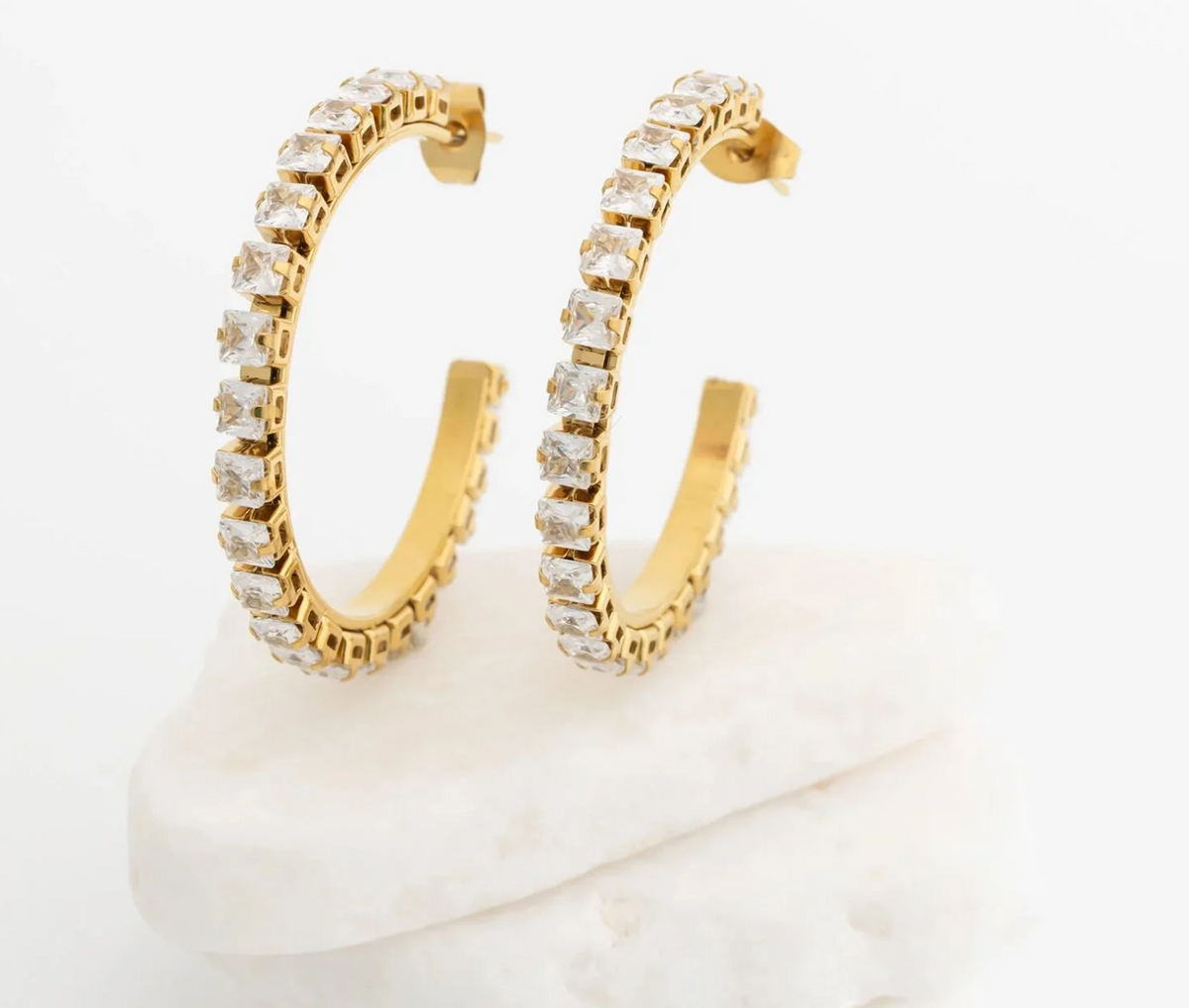 Cascading Diamonds Earring